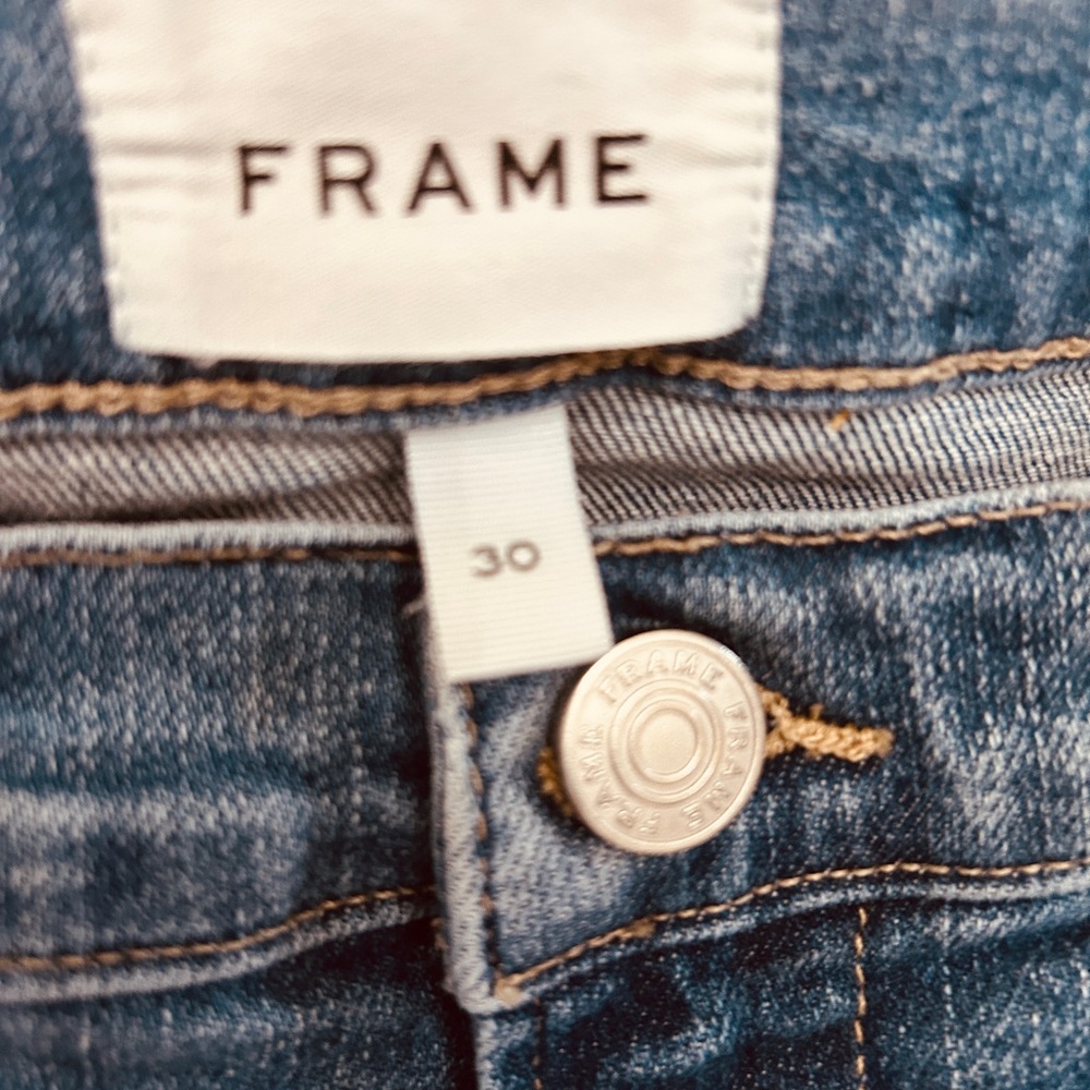 Frame “Le High Flare” jeans
